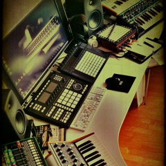 PREMIERE: immernoch (Von&Zu's Desertstrobe Mix) // out now!