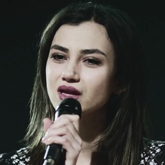 Kırgın Çicekler Meral - Yalnızlık Senfonisi