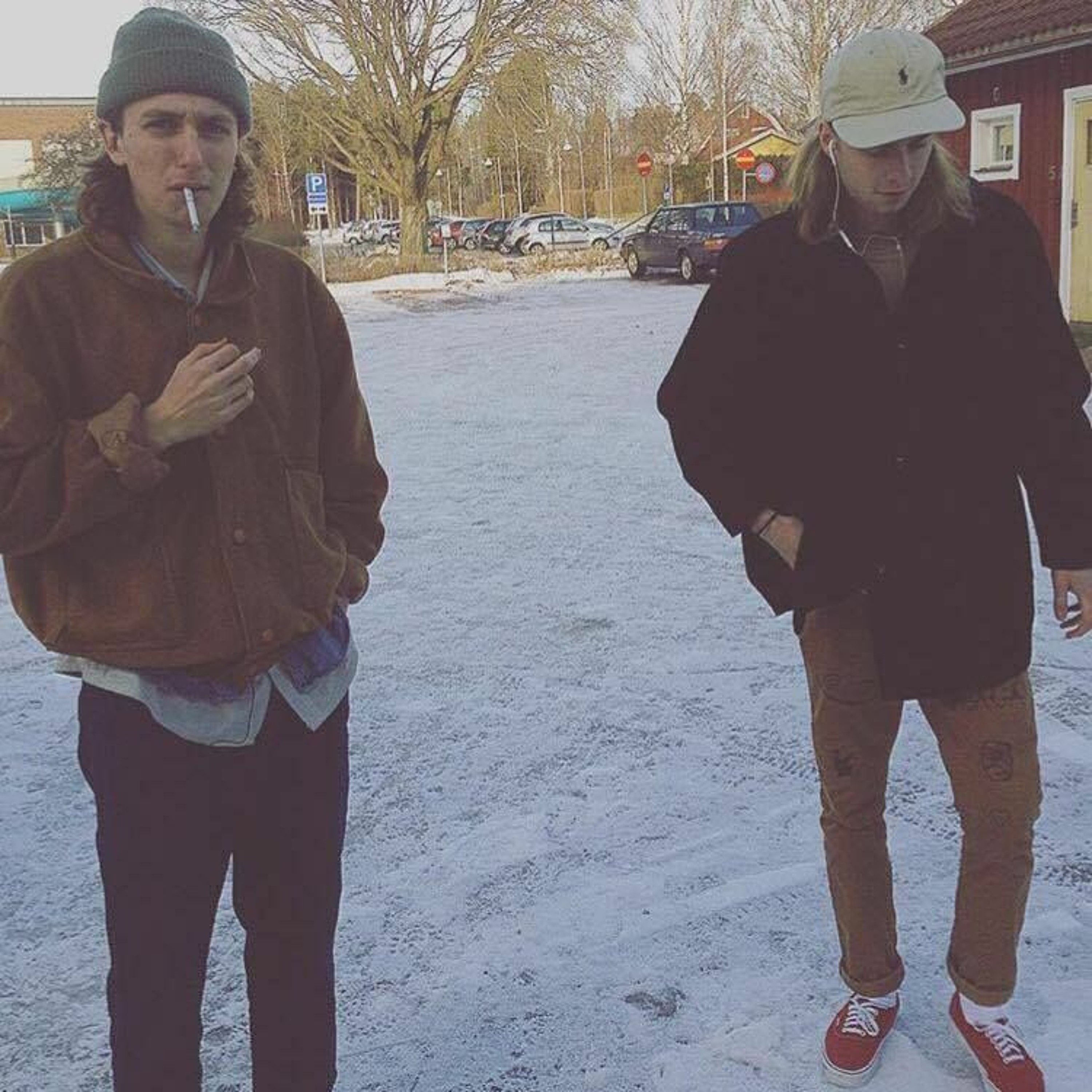 8. Vi är här nu episode artwork