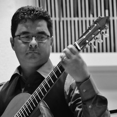 Una limosna por amor a Dios by Agustín Barrios Mangoré played by Manuel Espinás