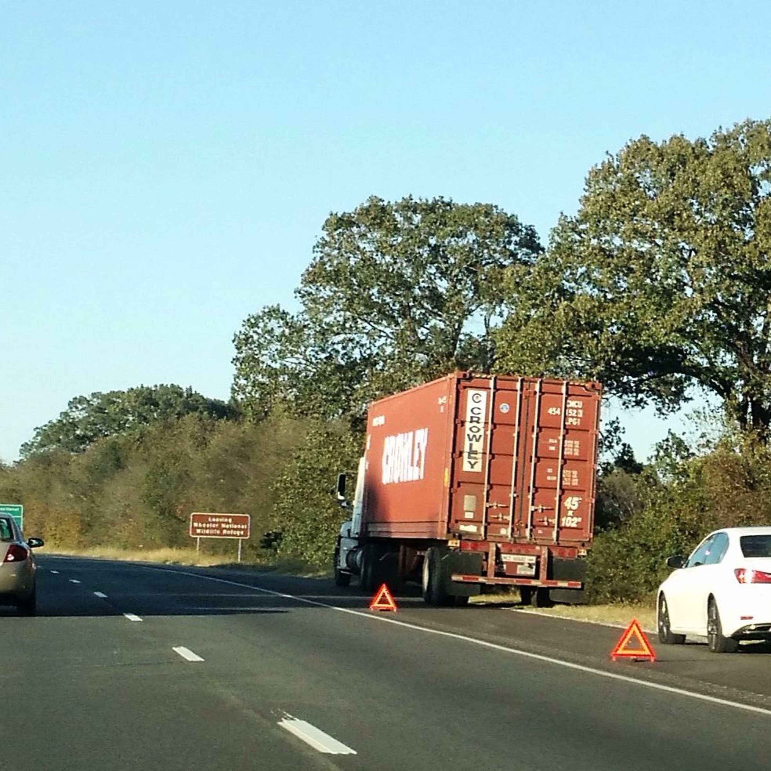 Mailbag: More voices on pay, ELDs and proposed safety rating tied to roadside inspections thumbnail