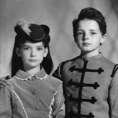 Lucille's Lullaby from Crimson Peak , Full Version { with Piano }