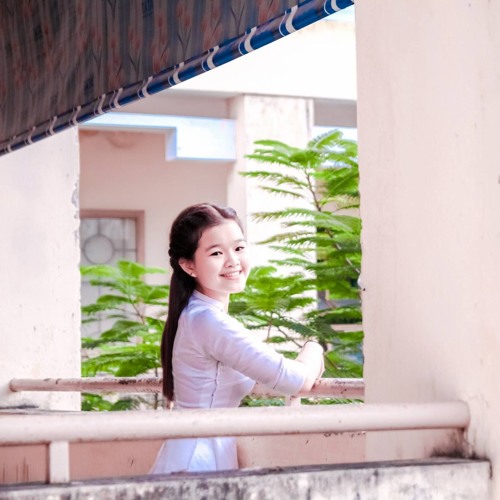 Bài Thơ Màu Mực Tím