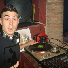 Dj Chiky @t PUB B52 (Brea de Aragón) "Rosario 2004".