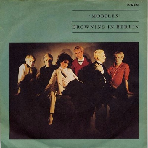 Mobiles - Drowning in Berlin Artworks-000158754141-9hv3sl-t500x500