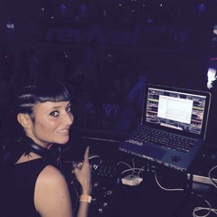 LORENA LLANES ReViVaL Sala TEchno  (#01)