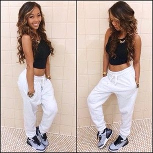 She Doesn't Know (Iamsu Type Beat)