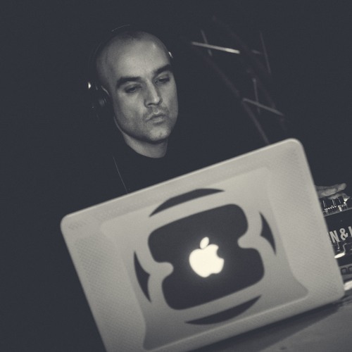 CLUB 4 Radio..pt1 All Night Paco Osuna