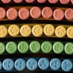 PILLS (FT.) BLACK LUCK