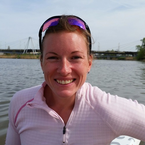Stream episode Amandine Lhote, kayak : "j'ai repris plaisir dans mon sport"  by Blandine Costentin podcast | Listen online for free on SoundCloud