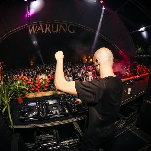 LouLou Players @ Warung Day Festival, Curitiba, Brazil / 16 april 2016