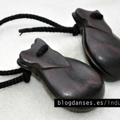 Toque de Jota con castañuelas de GRANADILLO MARRÓN para BLOGDANSES.ES