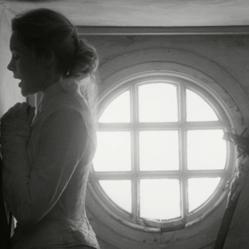 Egosystem: "Circle Of Beauty // Institute".  χάρη στην Καρπούζη