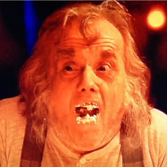 A VeRy SCARy HARRy CARRy - SMOKe & SLeeZe