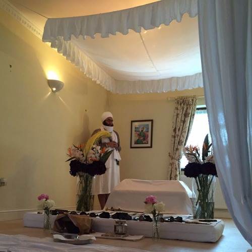 Bibi Darshan Kaur - Gobind Gobind Gobind Sang 10/01/16 House Program