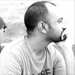 আহত কিছু গল্পের গান.............