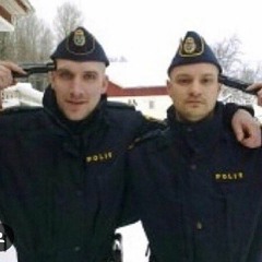 Alex Ceesay - Drömmar Bakom Galler