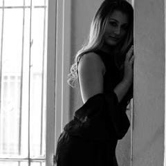 Dangerous Women- Official Cover by Alyssa Sheridan