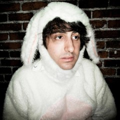 Armen Weitzman (Victory Lap)