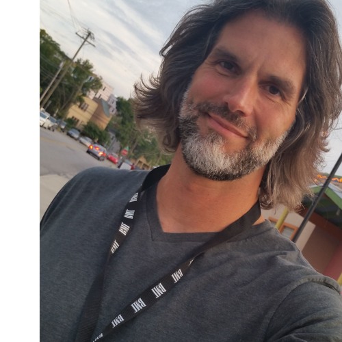 Stream Green On Red (Gee, Ain't It Funny How) Time Slips Away by