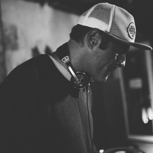 dj matFunkiture
