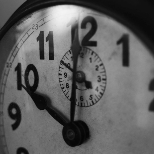 Out Of Time [Dramatic / Tense / Building / Piano / Strings]