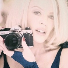 Kylie Minogue • Bette Davis Eyes