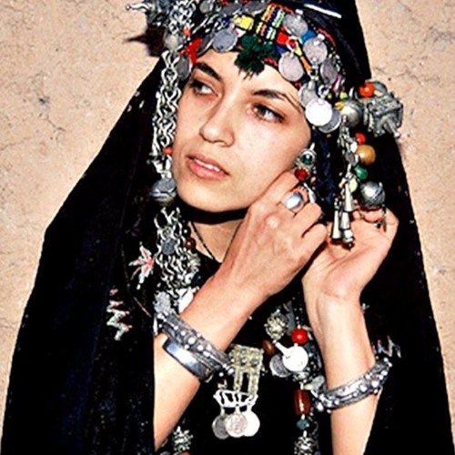 "نارك يا بو نارين"  ثلجة