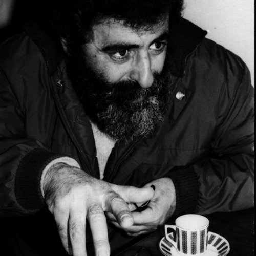 أمجد عينيك - كلمات حسن حمدان(مهدي عامل)