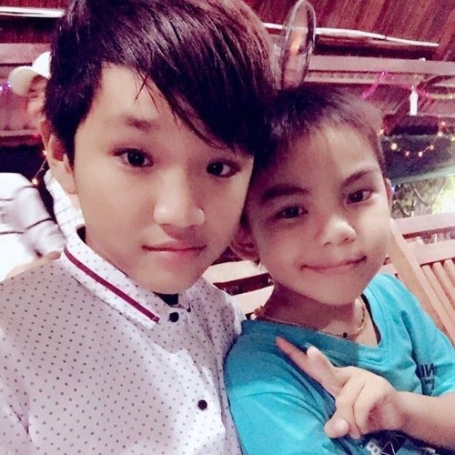 Mặt Trái Của Bạn Bè - Hoài Ngọc (8A4)
