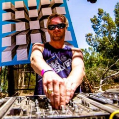 Interview with MEKKANIKKA | United Beats Series Vol.9 | 27/04/2015