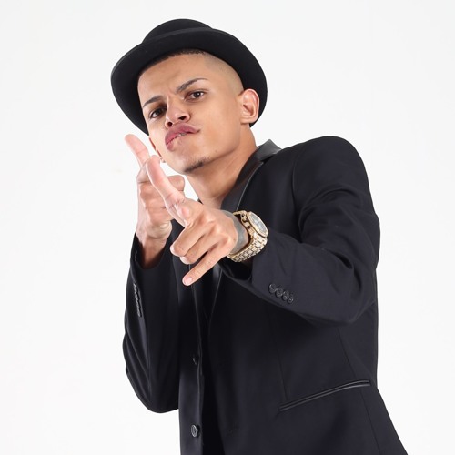 MC MANEIRINHO - DO NADA MANDEI PRA ELA ♫