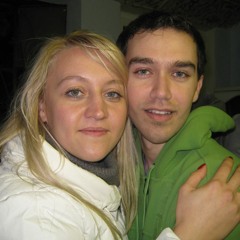 Mimi in ziua nuntii lui Kiko pe whatsapp