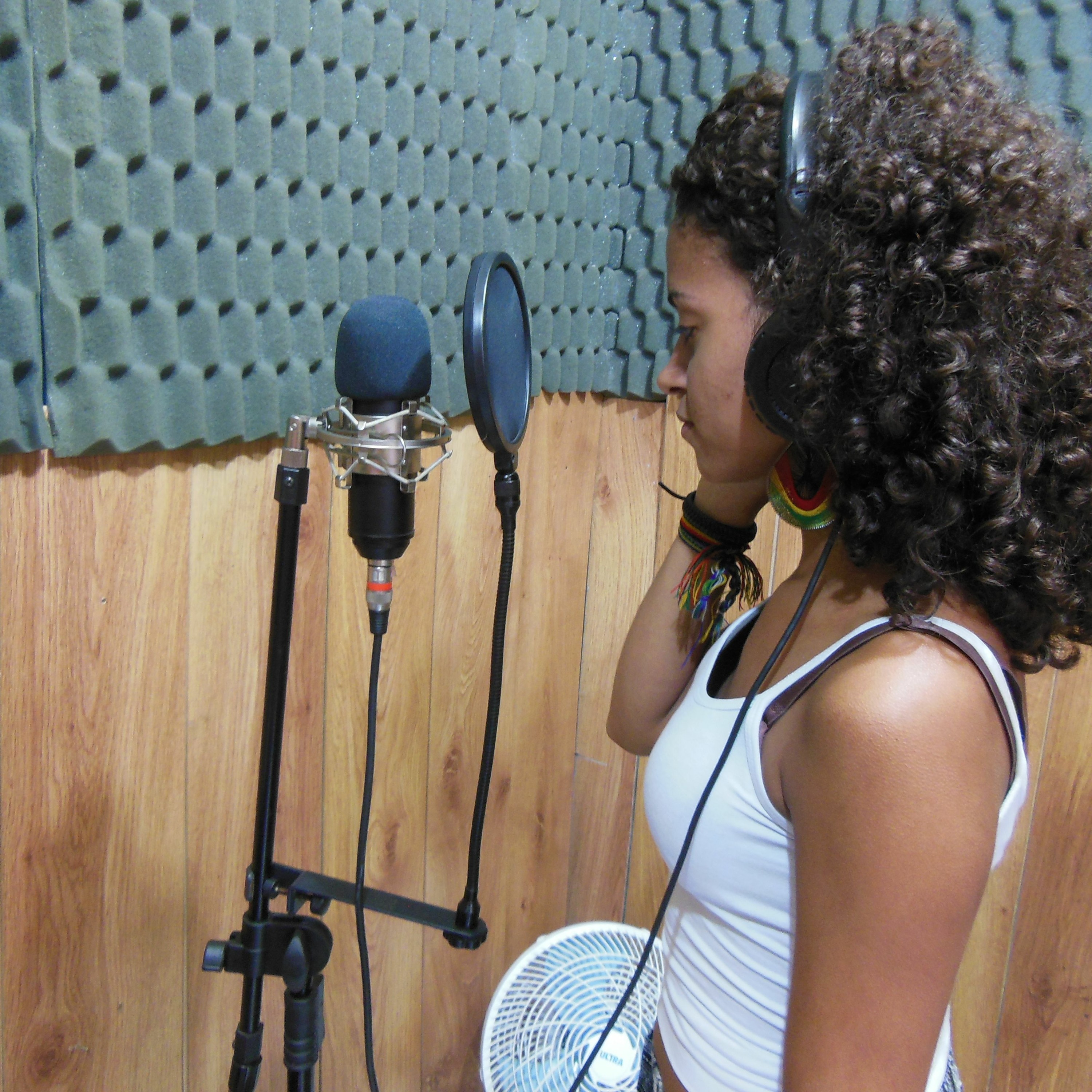 Karine Corrêa - Positividade (Versão Acústica)