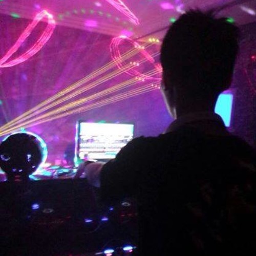 DJ Xiang《林中鳥•個人合成版 台式混音Nonstop》