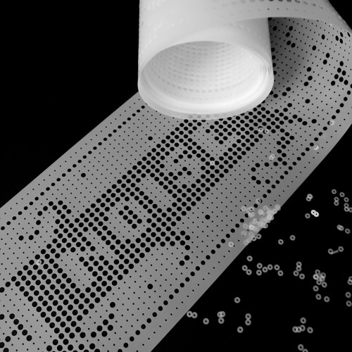 Patterns to punctuate song, with darkness