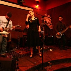 09 - Mothers And Sisters