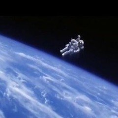 100 Taj x SUPREME x Crashlanding