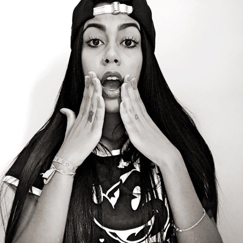 Stream MC JAKE - GAROTA PROBLEMA by PITTER CORREA by Pitter Correa 