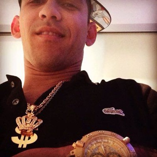 MC Orelha, "Herói ou vilão", DJ Diogo de Niterói, jan. 2013