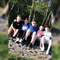 We Dont Have Fkin Friends We Have Our Family♛