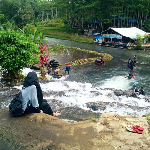 Seventeen Yang Telah Merelakanmu Short Cover By Elisaratih On Soundcloud Hear The World S Sounds