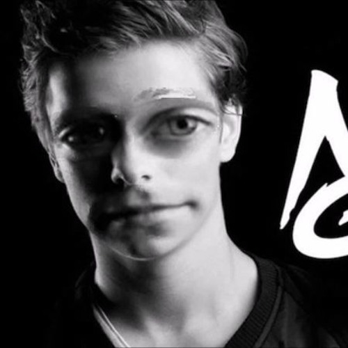 Martin garrix [BASS BOOSTED] [DISTORTED] [MEMECENTRIC]