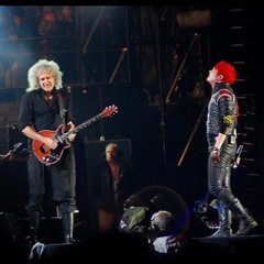 My Chemical Romance & Brian May - We Will Rock You (Queen Cover)