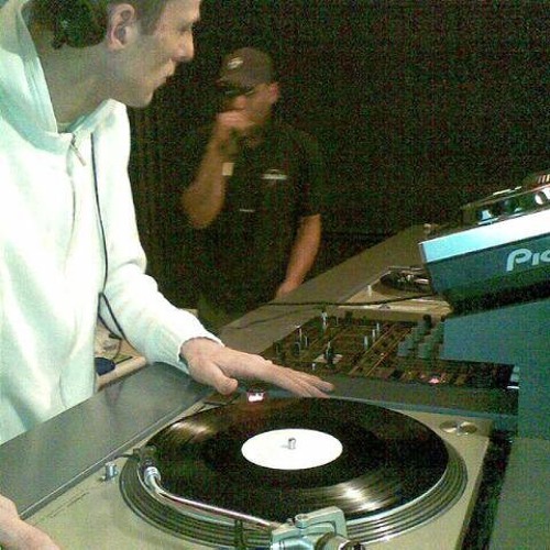 Dizzy Junglist MC Nuflo 13th May 16 Old Skool Smashaday Show