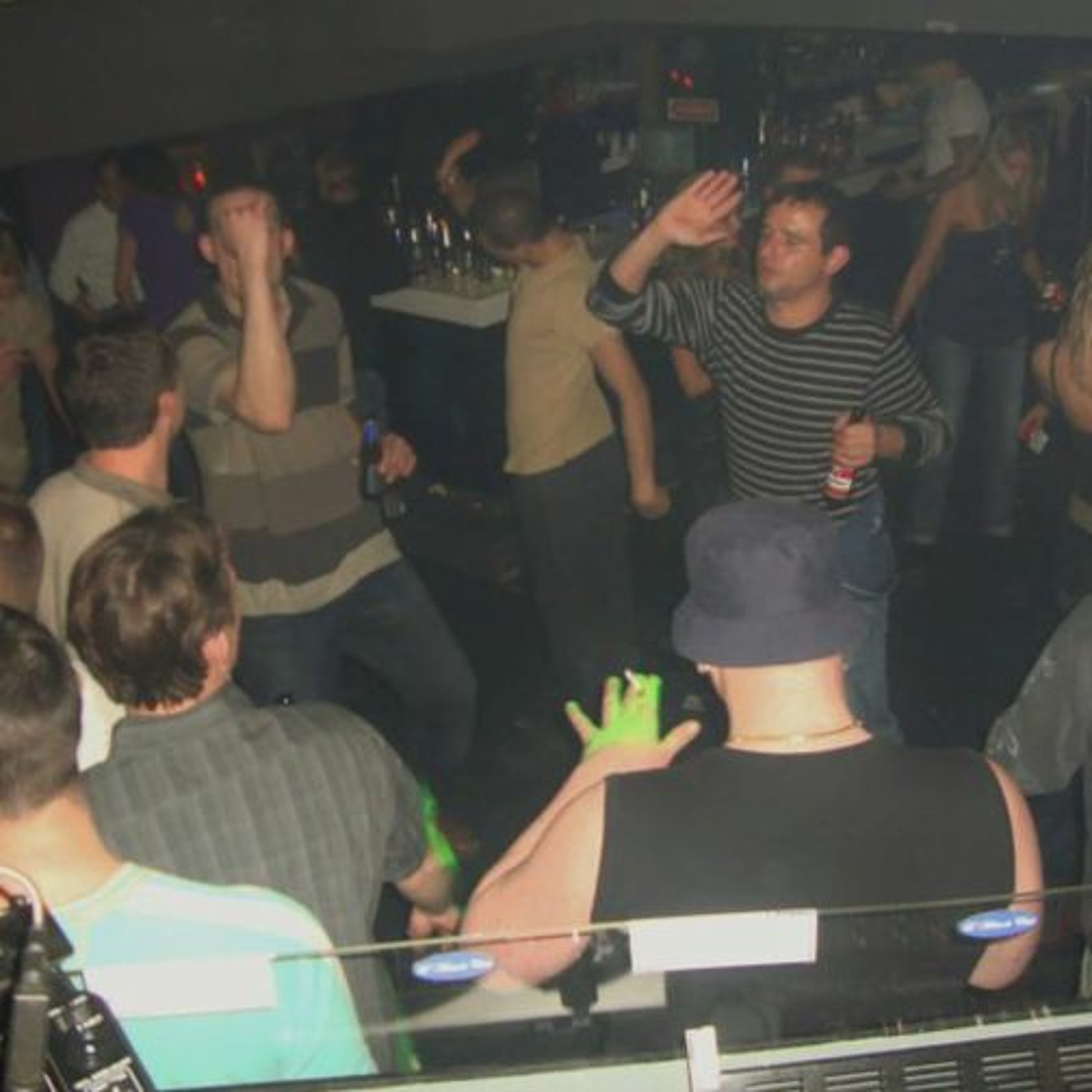 04/12/2010 - Dj Smooth Live @ Club L'Attitude (Lokeren) Part 2 - FREE DL episode artwork