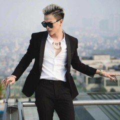 Tập Quen Với Cô Đơn - Linh Phương Phạm (TiTi)