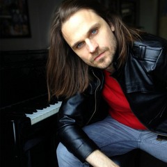 Underneath your clothes (Shakira) / Listen to your heart (Roxette) - Piano Improv