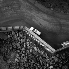 Drones Feat. mUsa (Prod. By ralphie.)