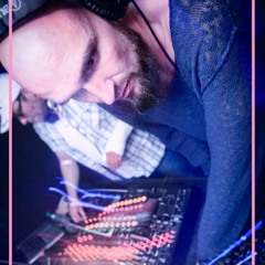 Garry Woodapple b2b Mehrklang - Finally ( Garage, Kleiner Club )